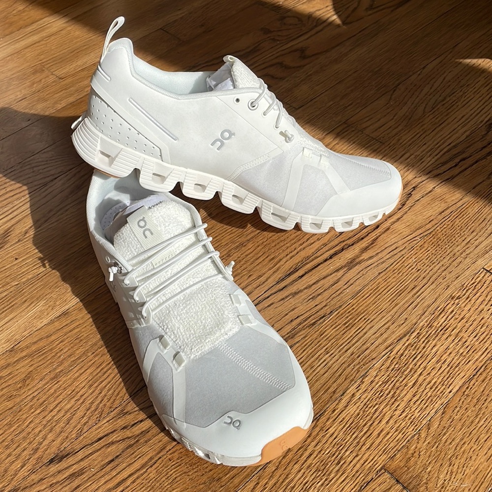 On Cloud Terry Running Shoes. New. Color: white w sand soles. Size: Men’…